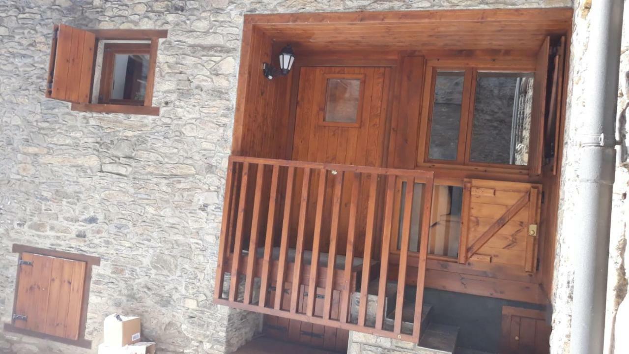 Casa Garrabet Apartment Durro ภายนอก รูปภาพ
